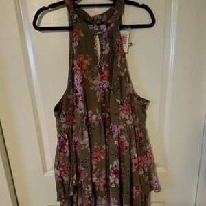 Size 3 NWT Torrid Dress